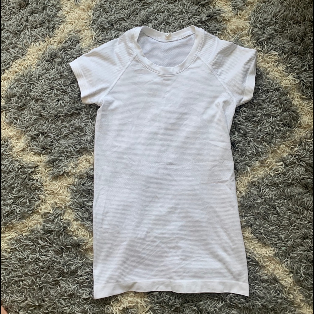 Swiftly tech 2.0 NWOT WHITE lululemon size 4